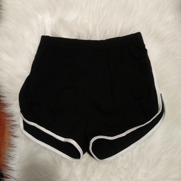 shorts set - Picture 2 of 4